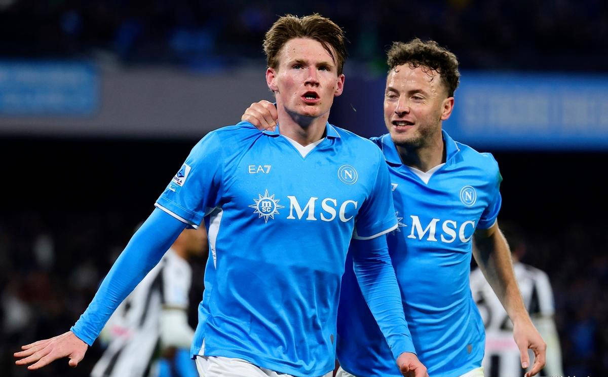 爱游戏在线登录-关于那不勒斯客场战胜桑普多利亚，继续追赶榜首的信息