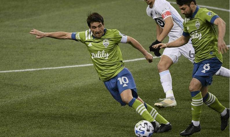 爱游戏网页版-恩菲尔德中场大将伤愈复出，战西雅图海湾者阵容稳固