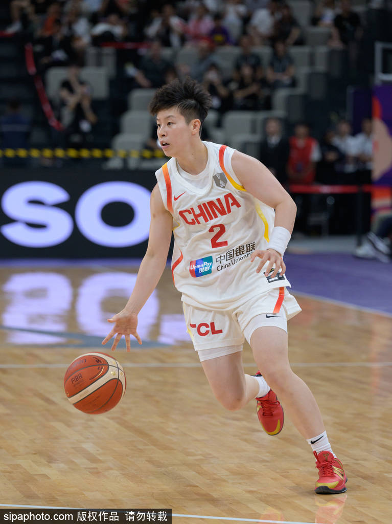 爱游戏官网-亚洲杯篮球盛况空前，新人崭露头角