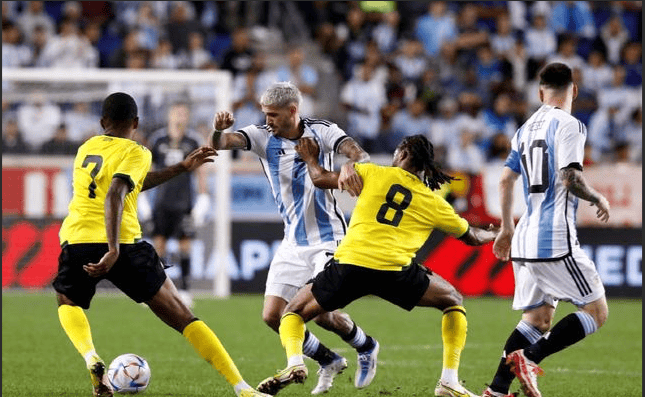 金杯赛:巴拿马队艰苦拼抢,争夺出线权的简单介绍 金杯赛:巴拿马队艰苦拼抢,争夺出线权的简单介绍