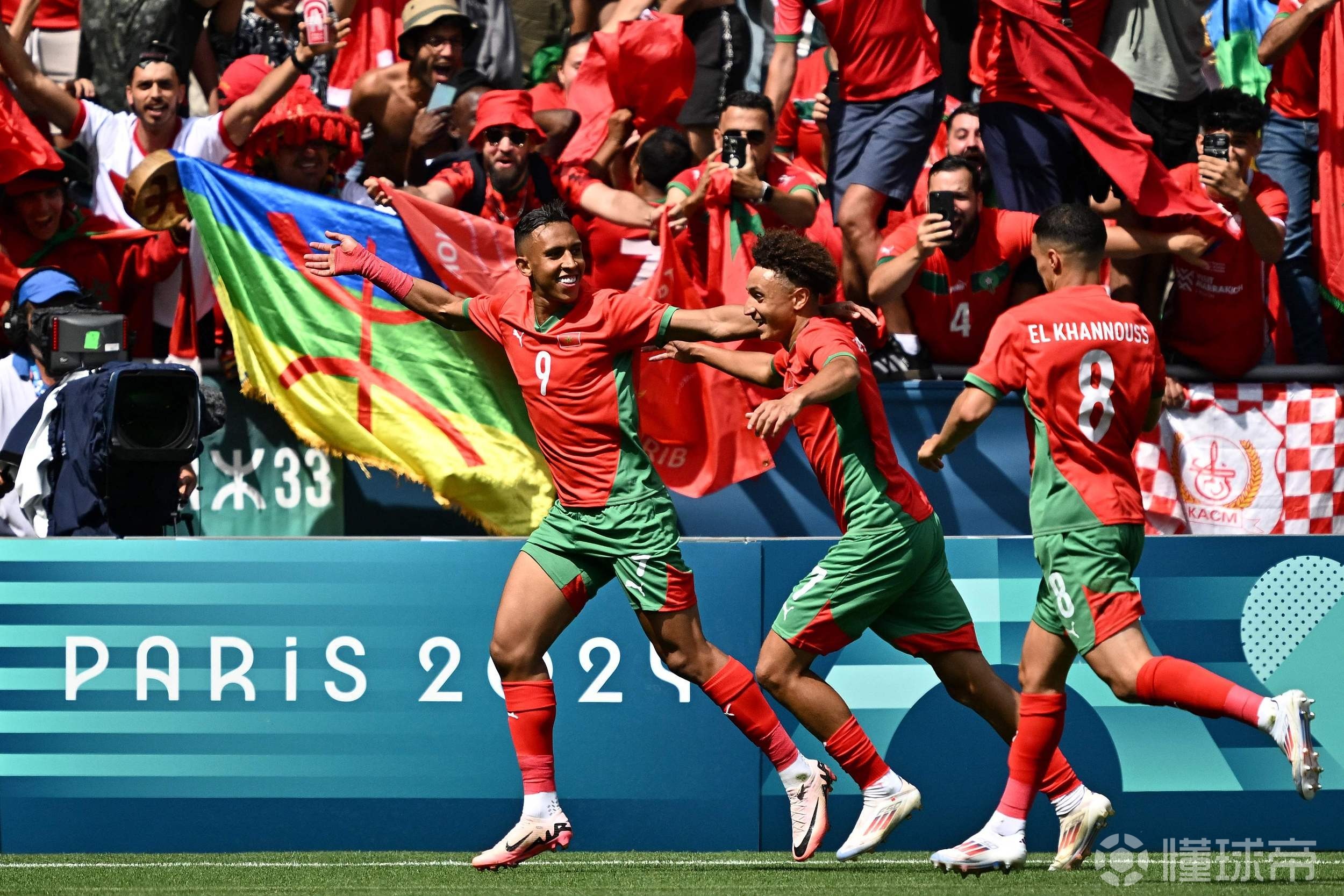 爱游戏登录入口-包含圣埃蒂安客场取胜，展现出色表现的词条