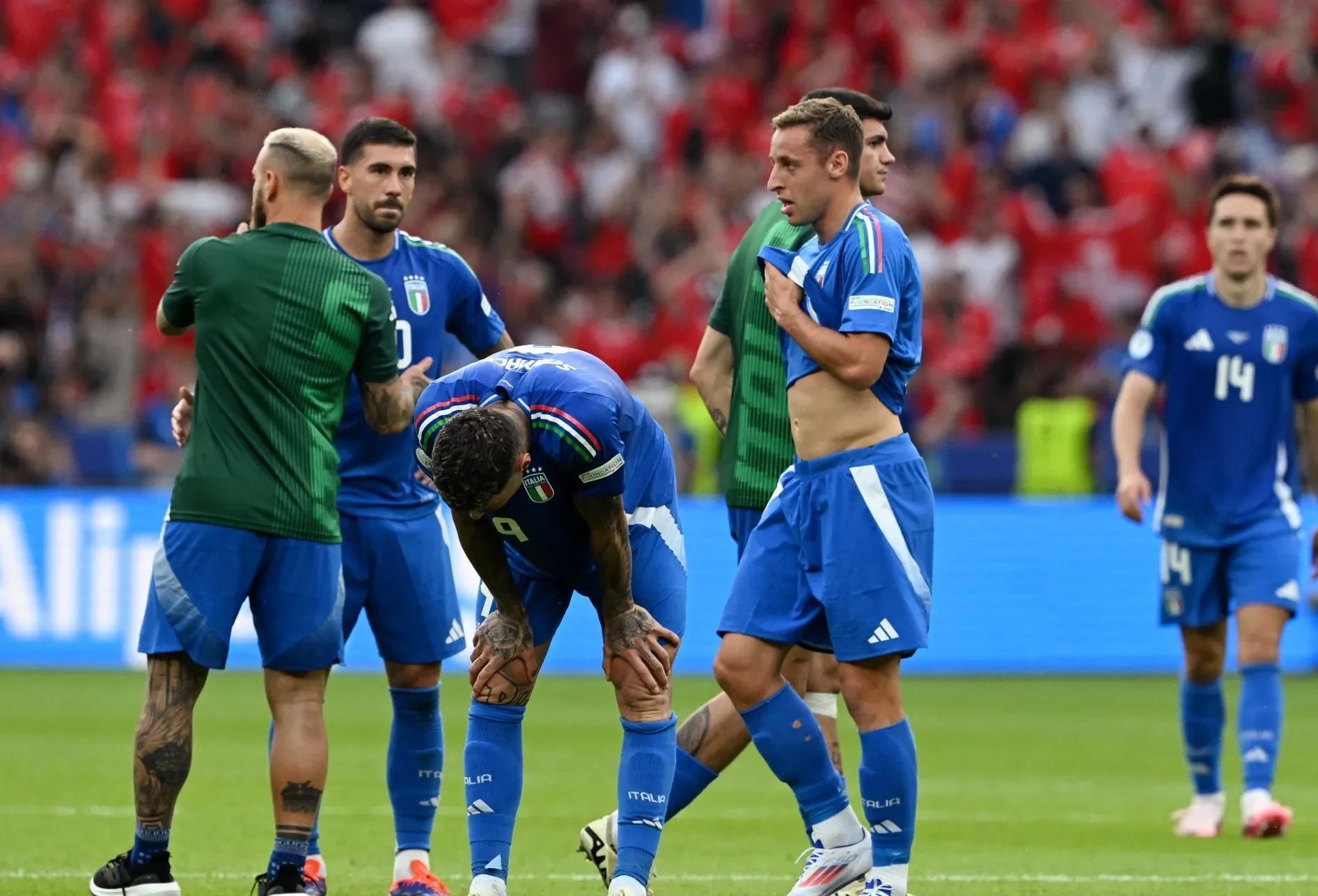 意大利队以2球大胜保加利亚,小组领导稳健 意大利队以2球大胜保加利亚,小组领导稳健