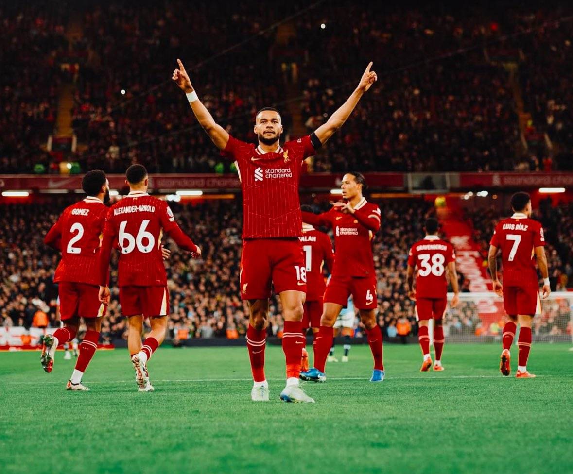 爱游戏体育平台-莱斯特城主场大胜，持续追赶领跑球队的简单介绍