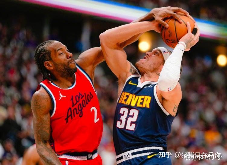 爱游戏在线-快船客场力克魔术，莱昂纳德神奇发威逆转胜出