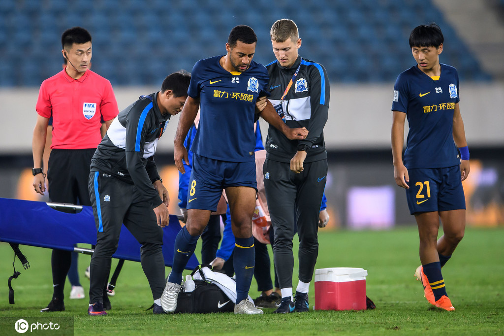 爱游戏网页版入口-广州富力不敌对手，遭遇一场意外失利