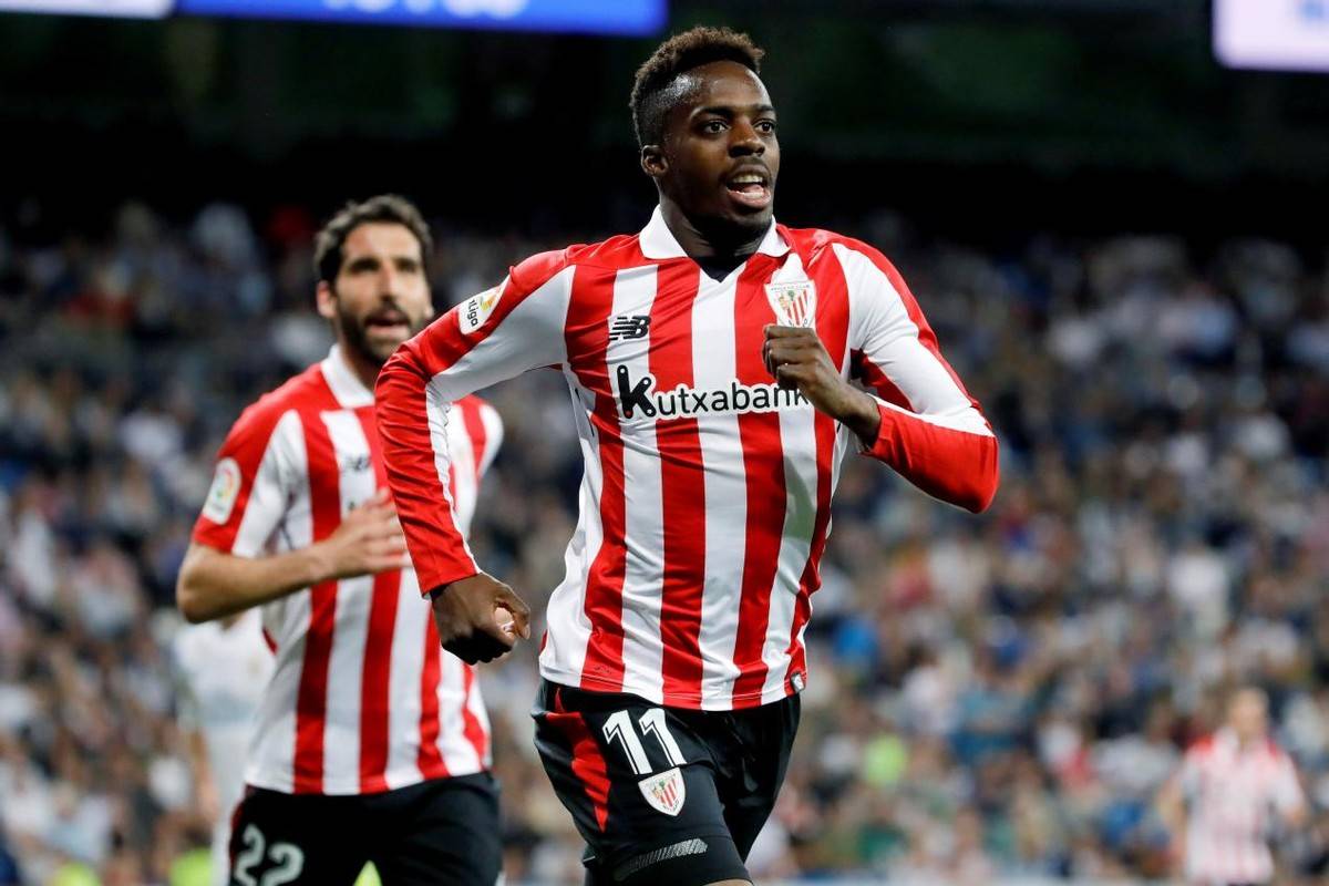 包含瓦伦西亚赢得重要比赛，保持领先优势的词条