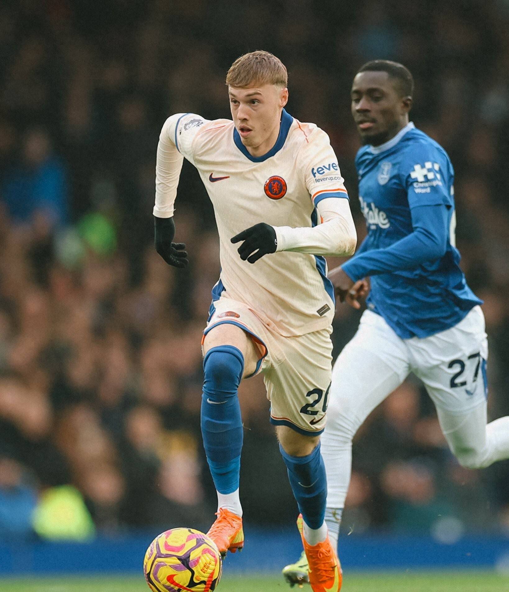 包含埃弗顿客场拿下切尔西，继续稳固排名的词条