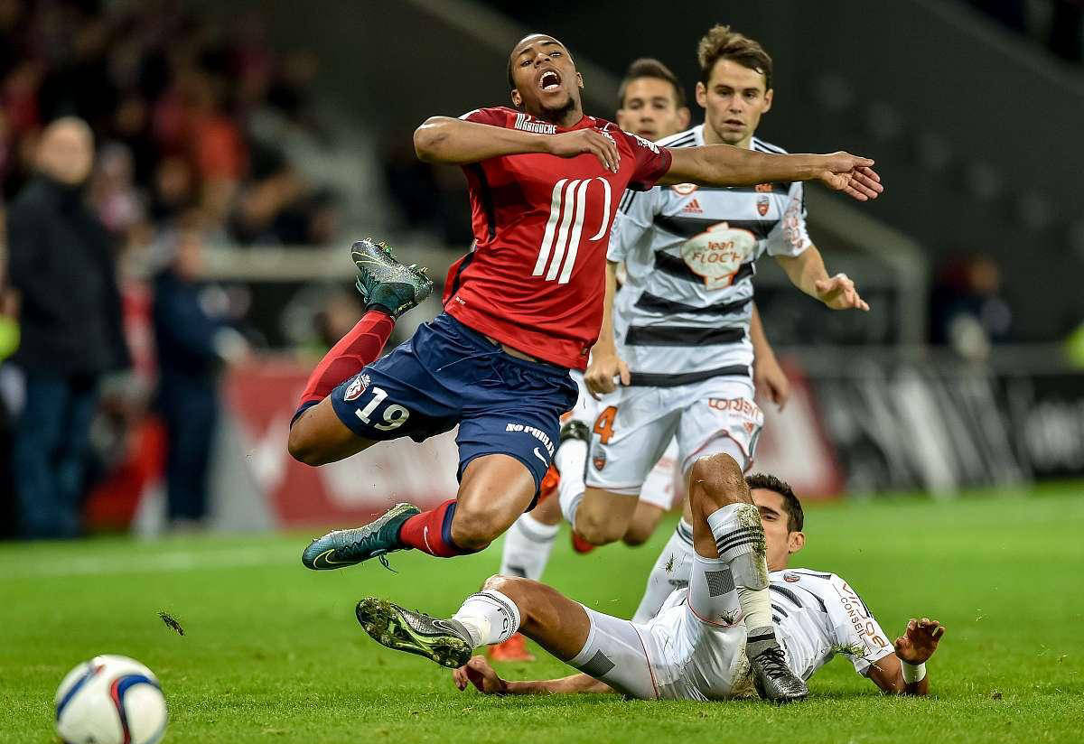 爱游戏登录-里尔客场大胜，赛季复苏势头强劲的简单介绍