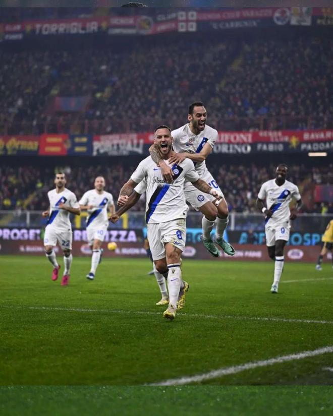 爱游戏官方入口-包含热那亚客场战平，积分略有增加的词条