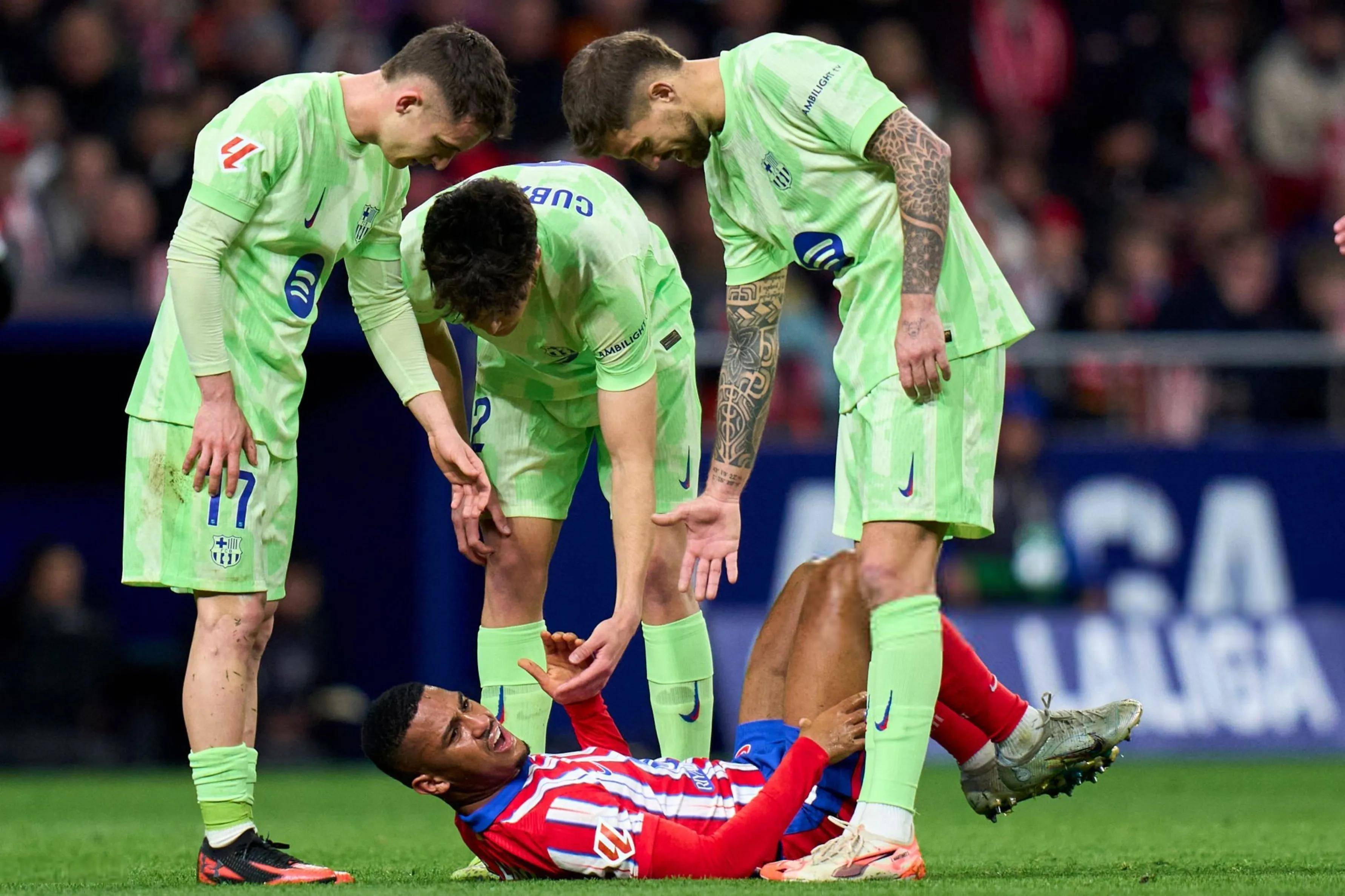 包含马竞客场惨败巴拉多利德，中场核心又受伤的词条