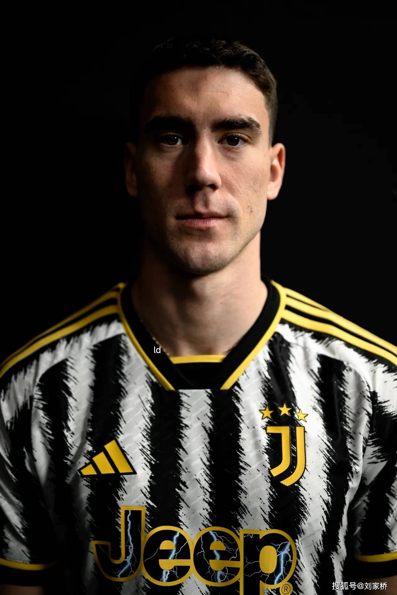 罗马后卫优异表现,或成球队守护神的简单介绍 罗马后卫优异表现,或成球队守护神的简单介绍