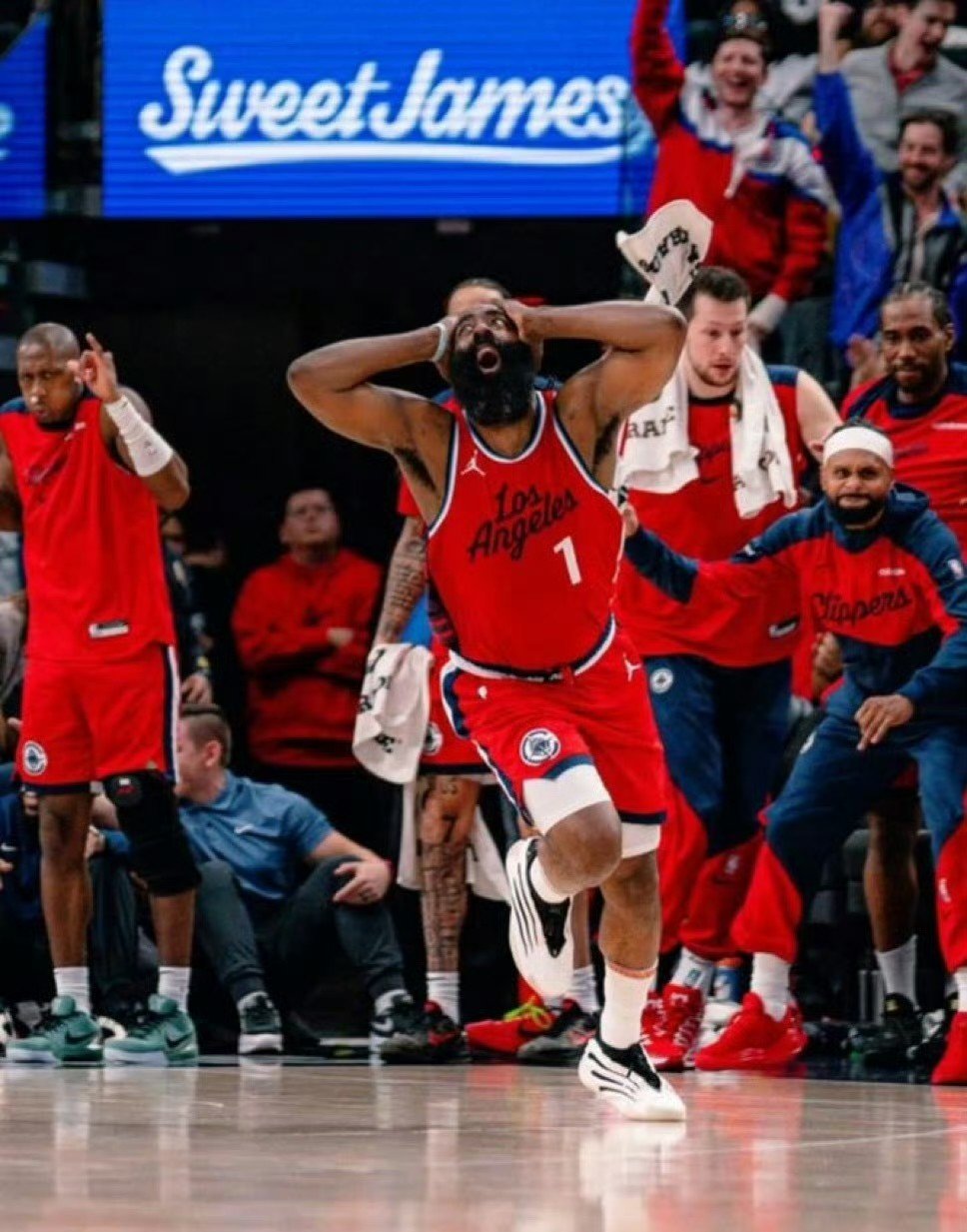 包含快船惜败湖人,乔治喷射30+表现惨败的词条 包含快船惜败湖人,乔治喷射30+表现惨败的词条