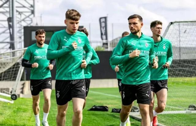 爱游戏体育官网-包含门兴格拉德巴赫前场进攻火力全开，期待进球大战的词条