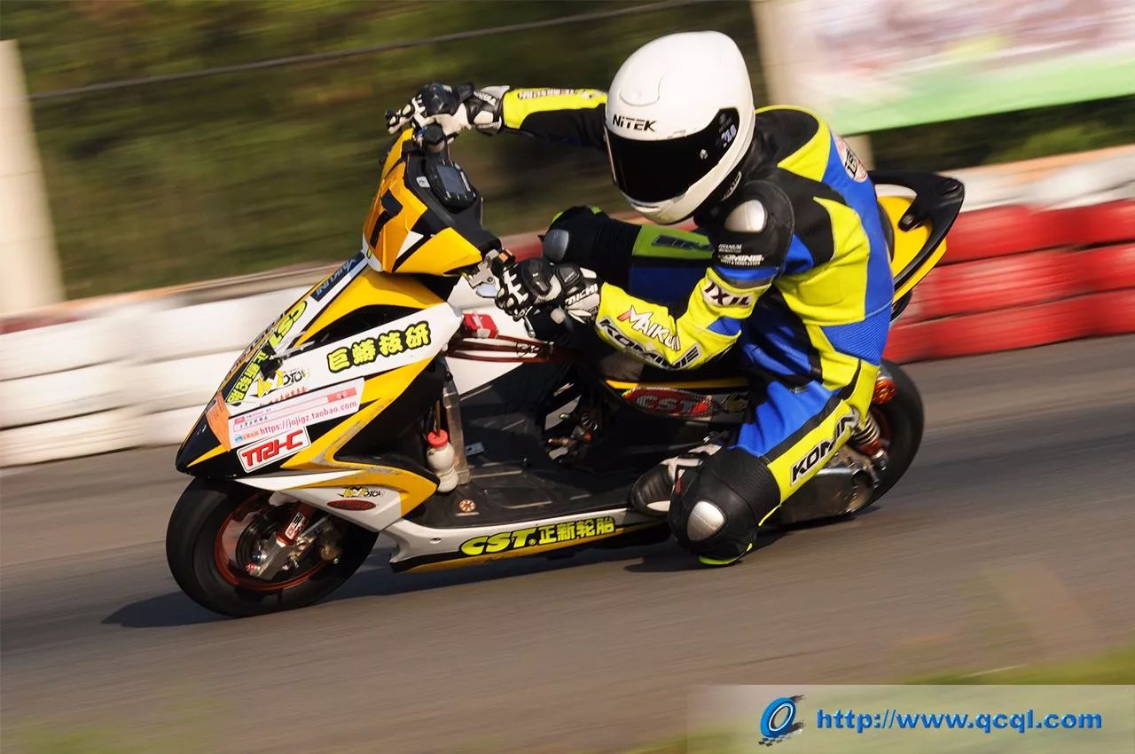 关于摩洛哥游泳健将冲刺成功，喜获佳绩的信息