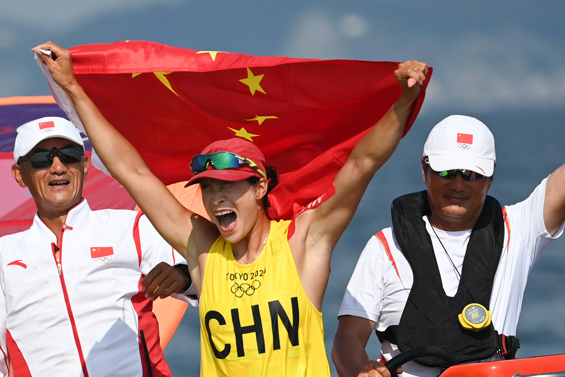 爱游戏网页版入口-中国帆船队战术高超，赢得胜利！