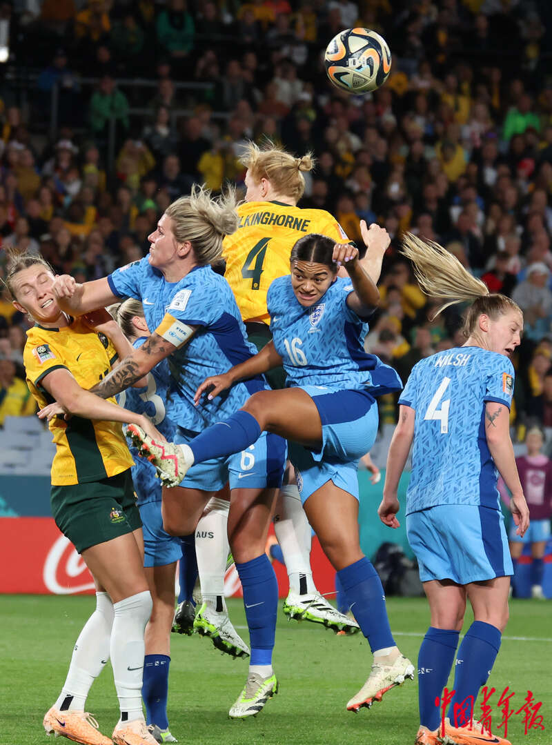 英格兰队在比赛中勇夺胜利